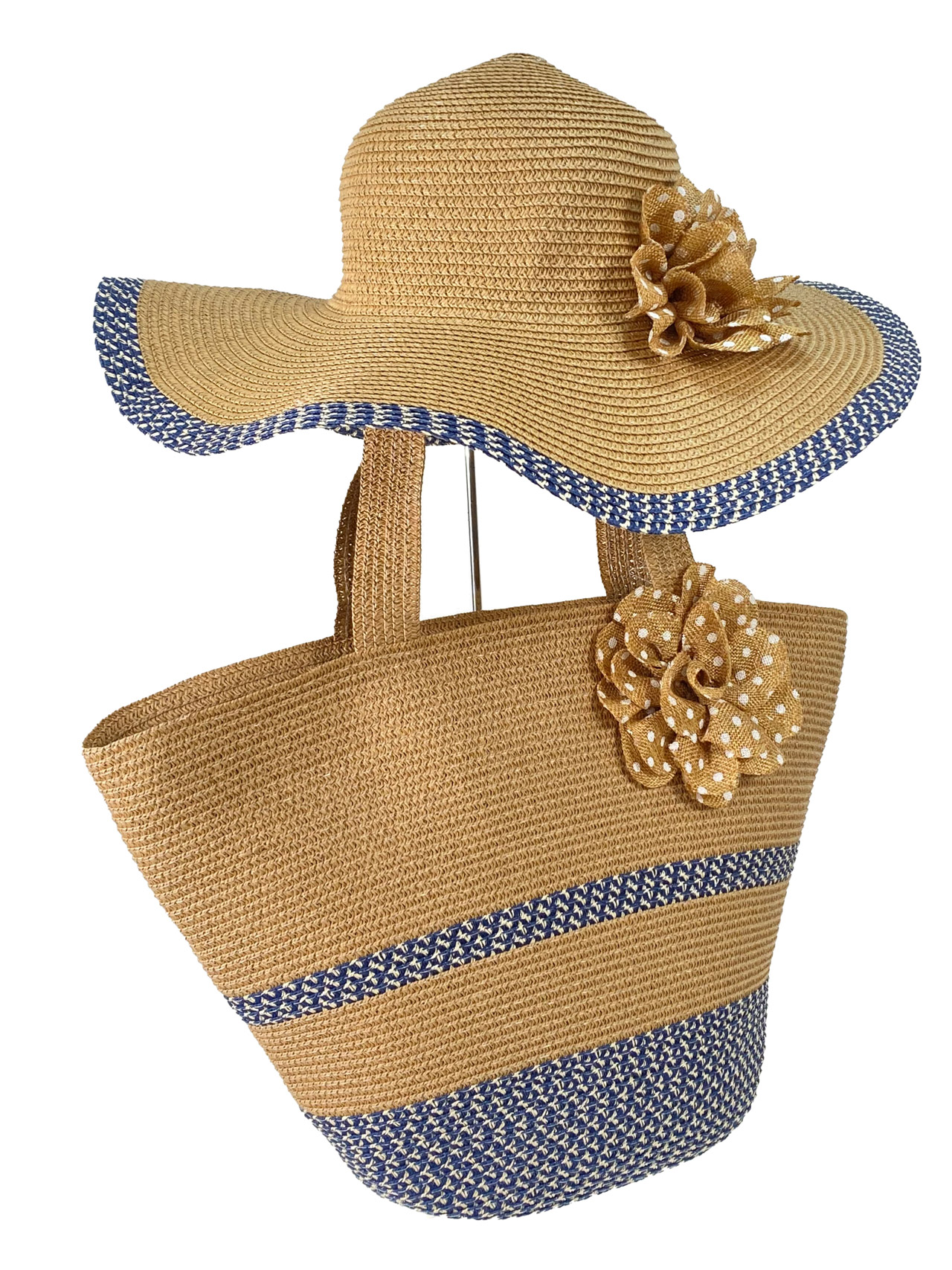 На фото 1 - Плетеная сумка тоут из джута и дамская шляпа, цвет песочный с синим
