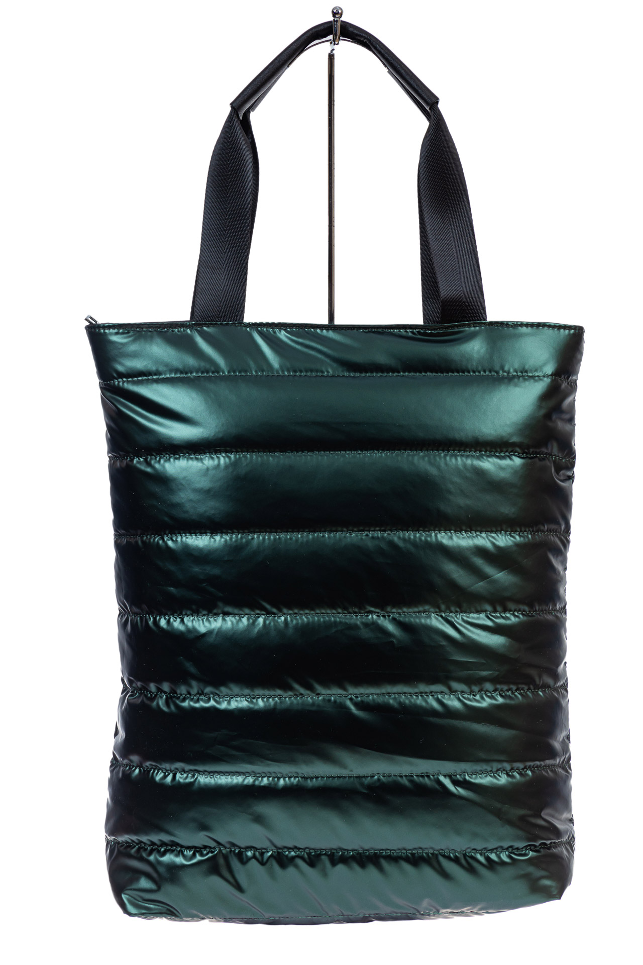 На фото 2 - Женская сумка-шоппер из водооталкивающей ткани, цвет зеленый
