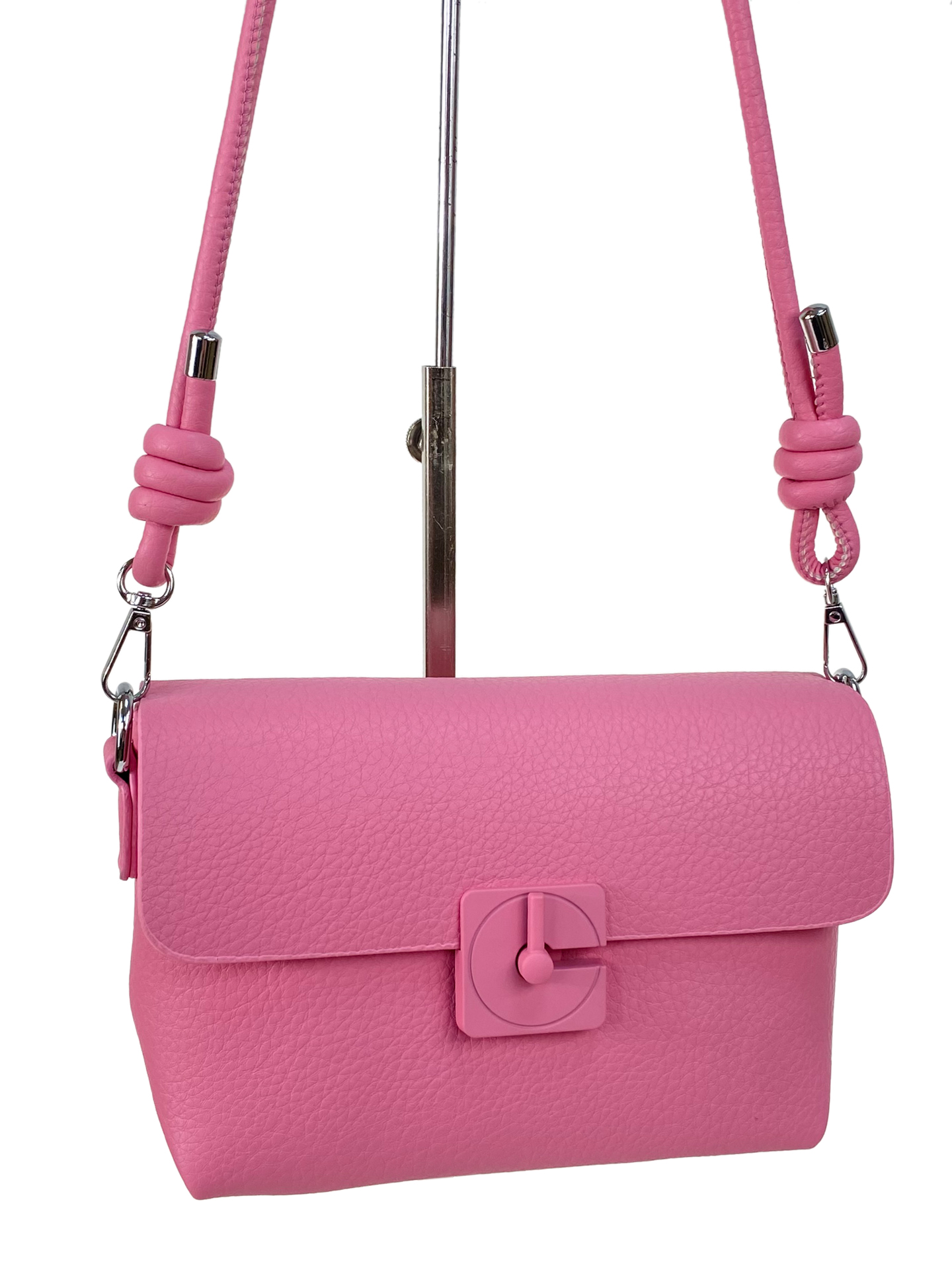 На фото 1 - Женская сумка из искусственной кожи цвет розовый