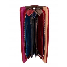 На фото 2 - Женский кошелёк-клатч из мягкой натуральной кожи, цвет красный