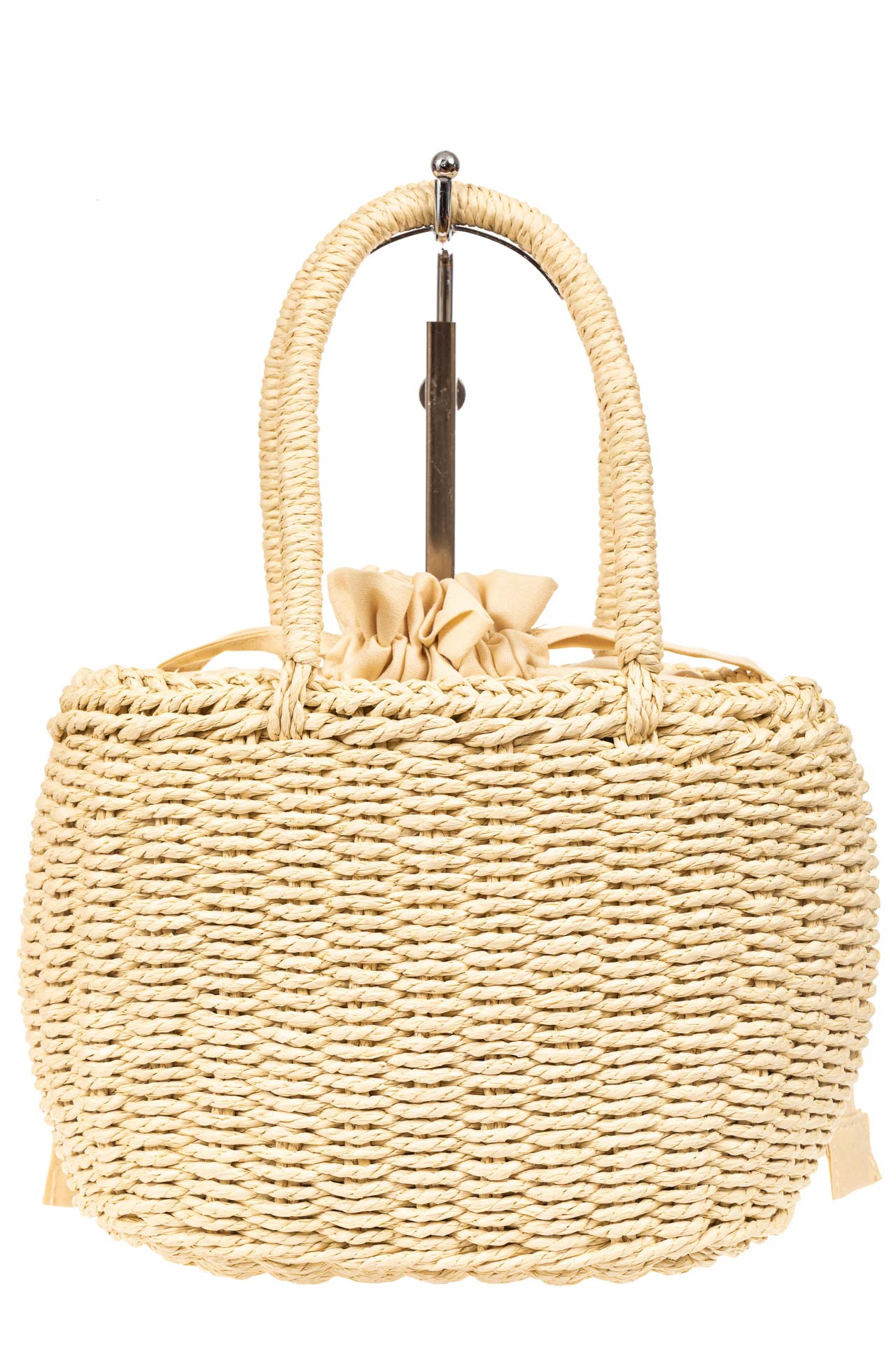 На фото 3 - Плетеная сумка-корзинка из соломки, цвет слоновой кости