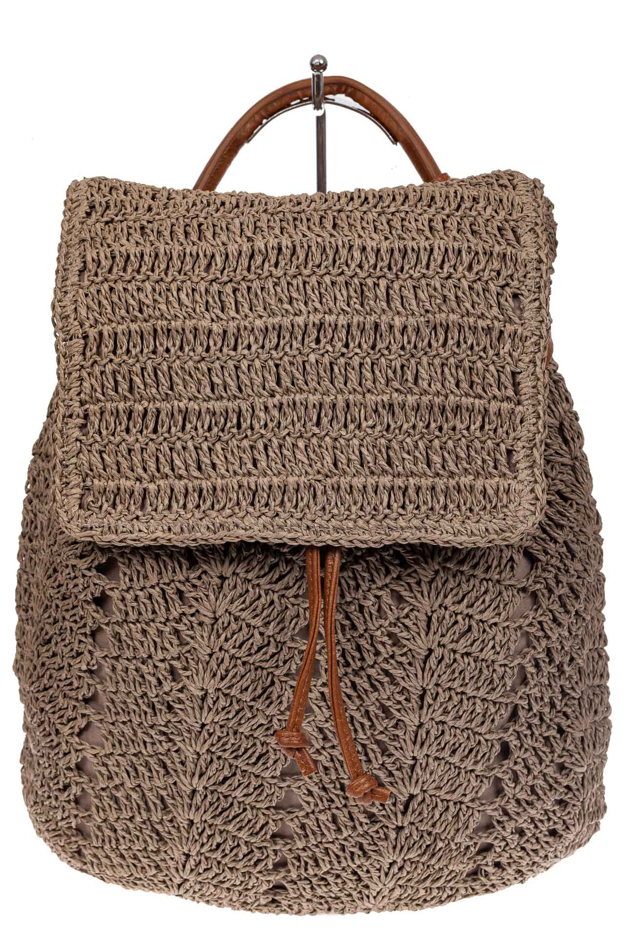 На фото 2 - Сумка-рюкзак плетеная из джута, цвет крафт