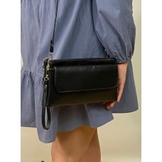 На фото 1 - Женская сумка-клатч из мягкой искусственной кожи, цвет черный