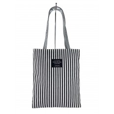 На фото 2 - Летняя женская сумка-шоппер из текстиля в полоску, цвет чёрный с белым