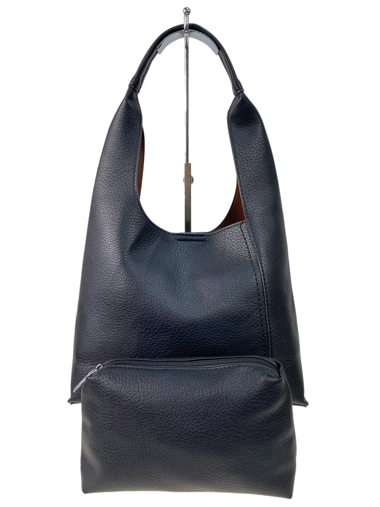На фото 2 -  Женская сумка  из искусственной кожи, цвет черный