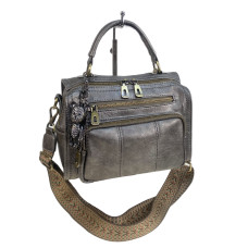 На фото 1 - Женская сумка из искусственной кожи, цвет серый На фото 1 - Женская сумка из искусственной кожи, цвет серый