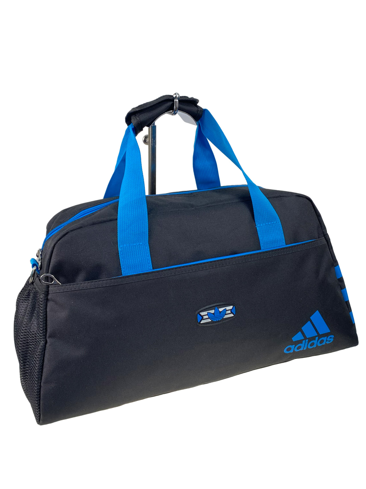 На фото 1 - Дорожная сумка из текстиля, цвет черный с синим