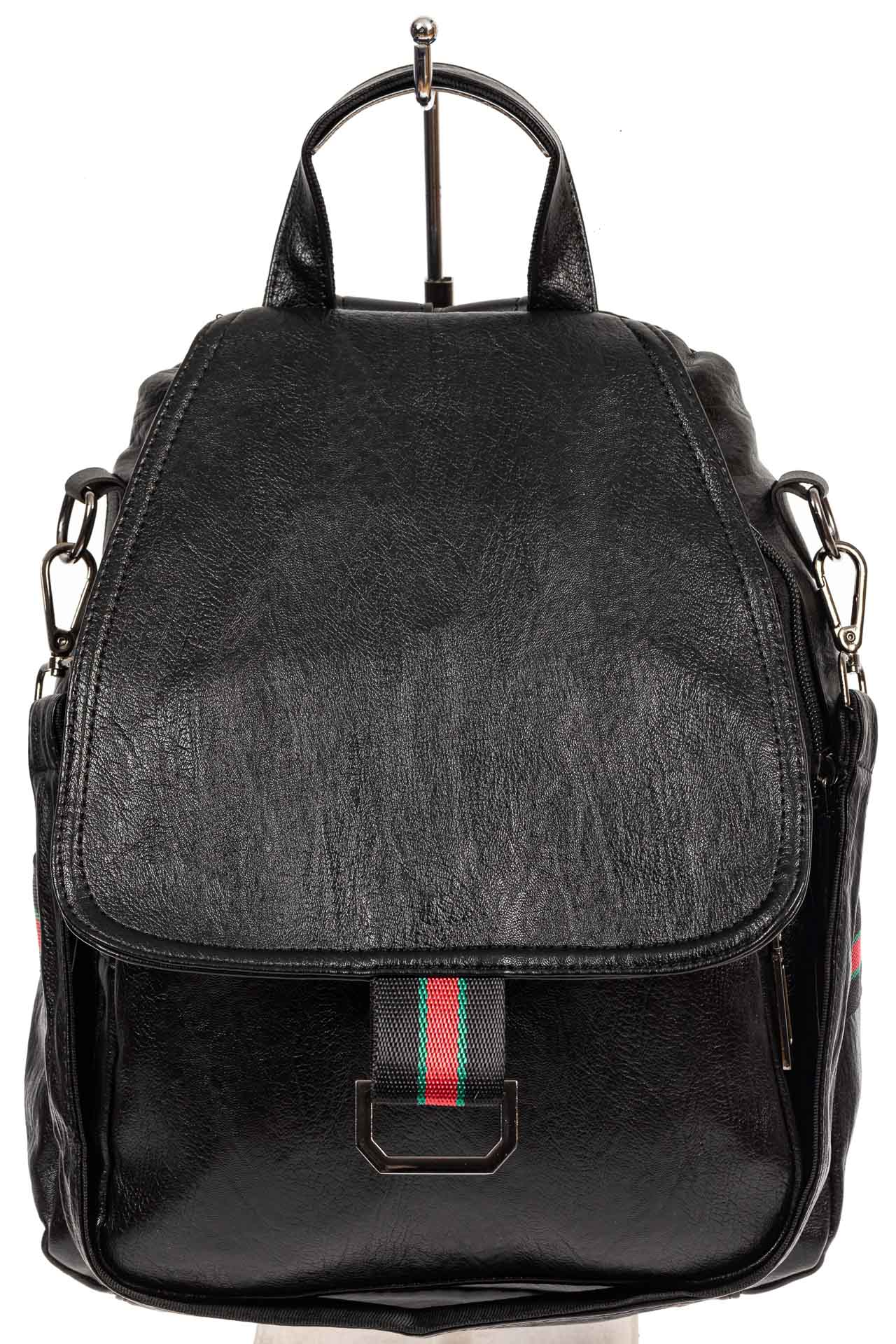 На фото 2 - Молодёжный рюкзак-трансформер из искусственной кожи, цвет чёрный