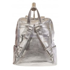 На фото 3 - Вместительный рюкзак из искусственной кожи серебристого цвета