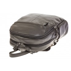 На фото 4 - Серый рюкзак из искусственной кожи с двумя отделениями
