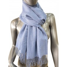 На фото 1 - Однотонный шарф-палантин из хлопка и бамбука, цвет синий