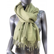 На фото 1 - Однотонный шарф-палантин из хлопка и бамбука, цвет оливковый