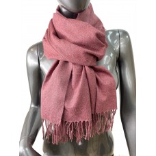 На фото 1 - Однотонный шарф-палантин из хлопка и бамбука, цвет бордовый
