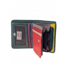 На фото 2 - Небольшой женский кошелёк из мягкой кожи, цвет зелёный