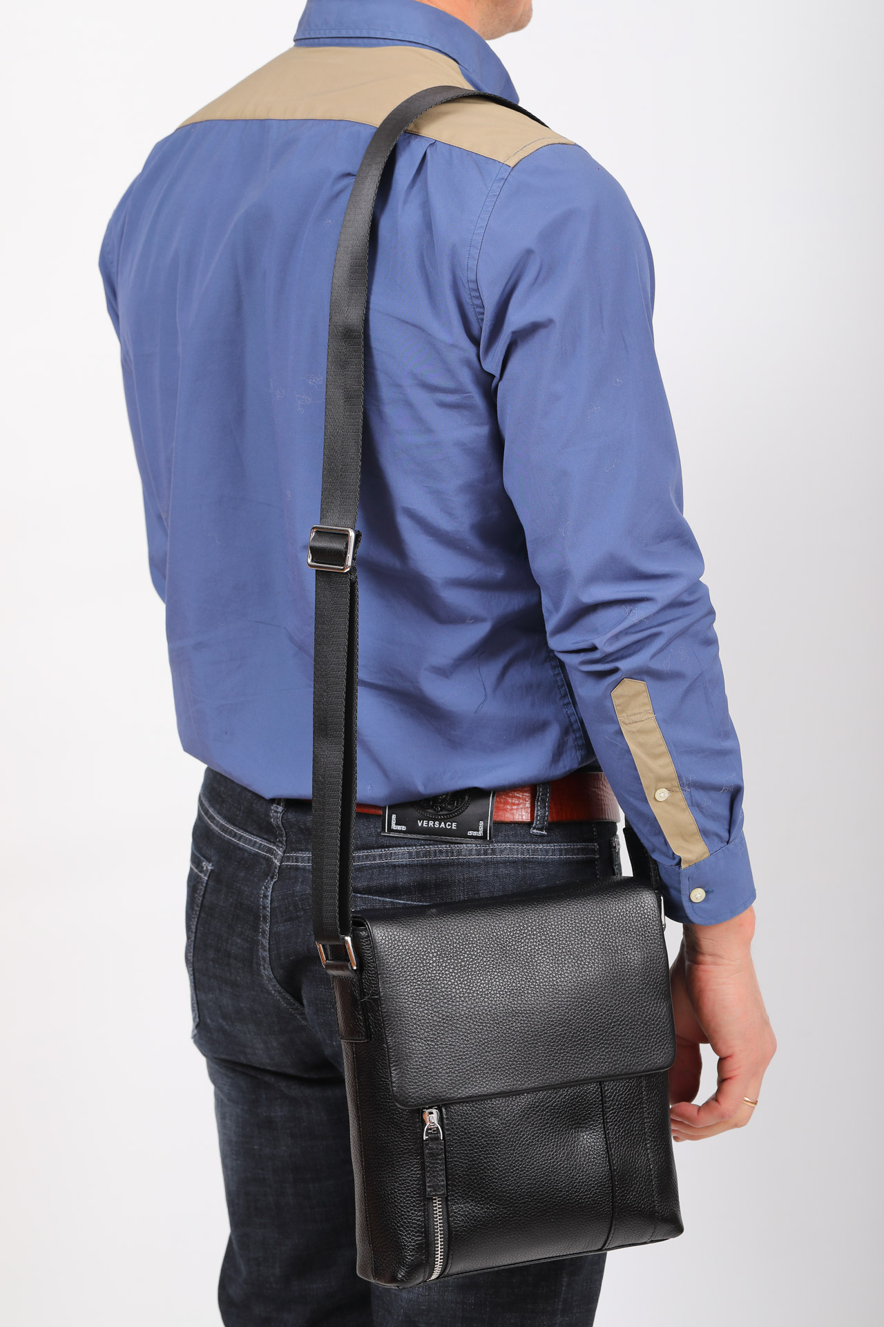 На фото 5 - Мужская сумка планшет из натуральной кожи, цвет черный