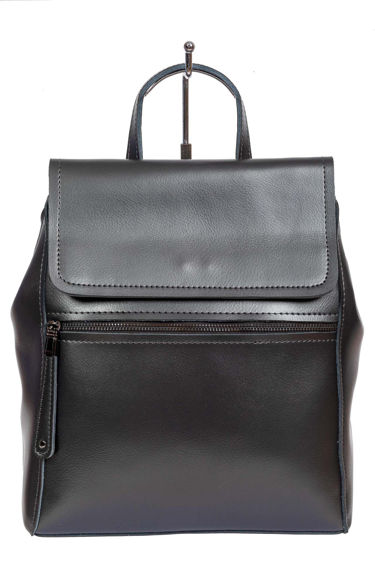 На фото 2 - Кожаный женский рюкзак-трансформер, цвет серый металлик