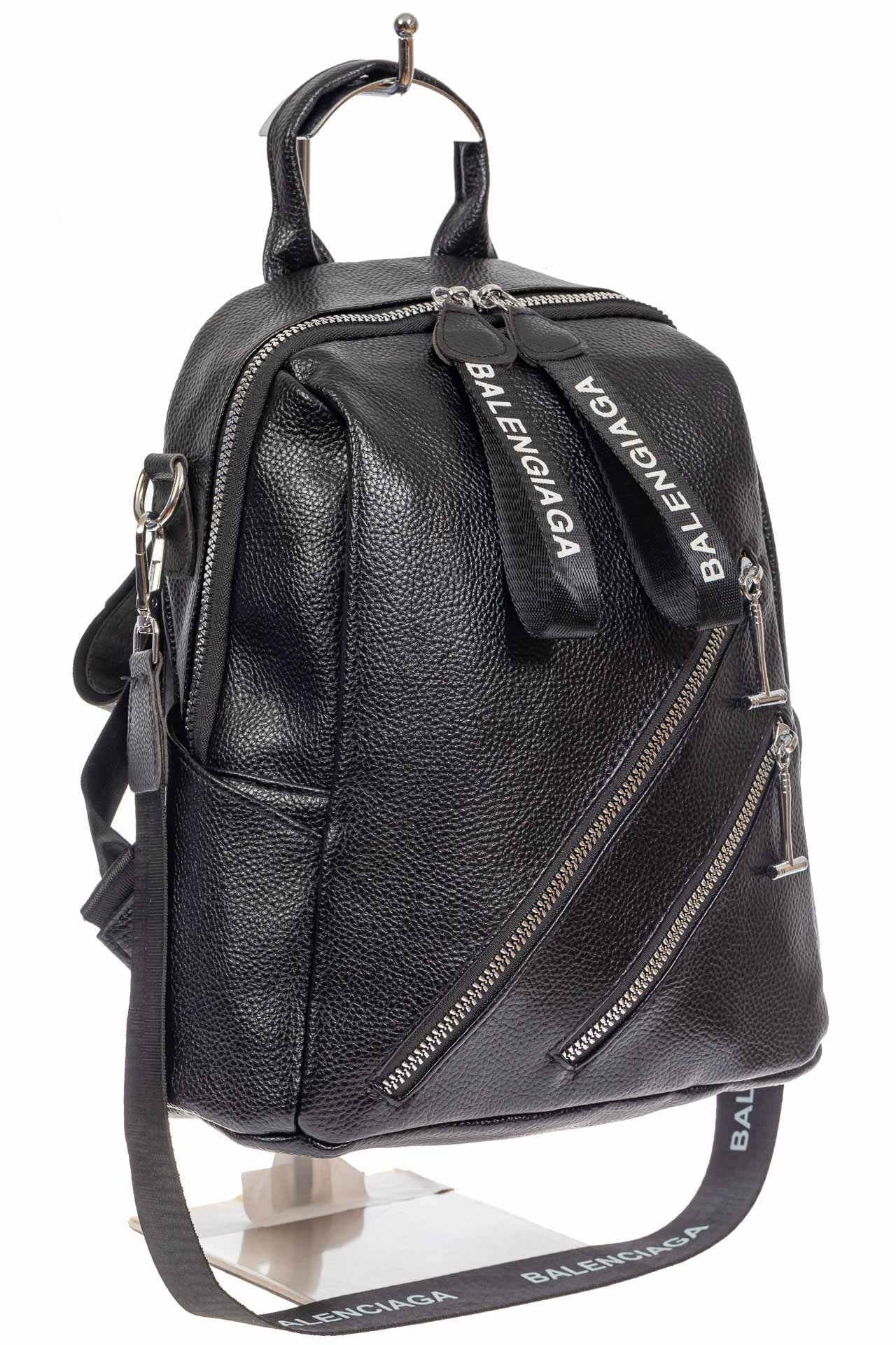 На фото 1 - Сумка-рюкзак из фактурной экокожи, цвет чёрный