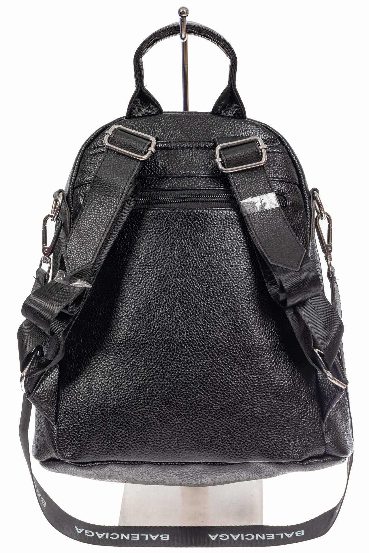 На фото 3 - Сумка-рюкзак из фактурной экокожи, цвет чёрный