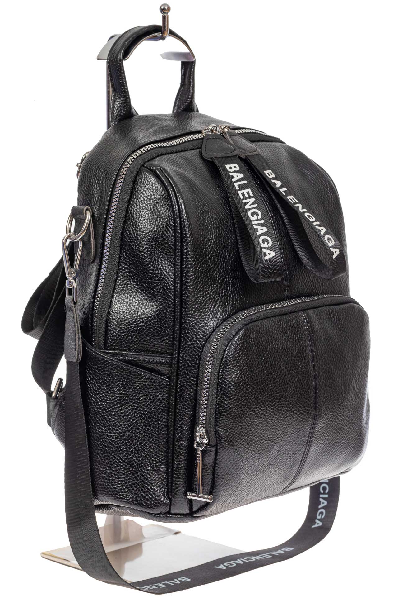 На фото 1 - Женский рюкзак-трансформер из фактурной искусственной кожи, цвет чёрный
