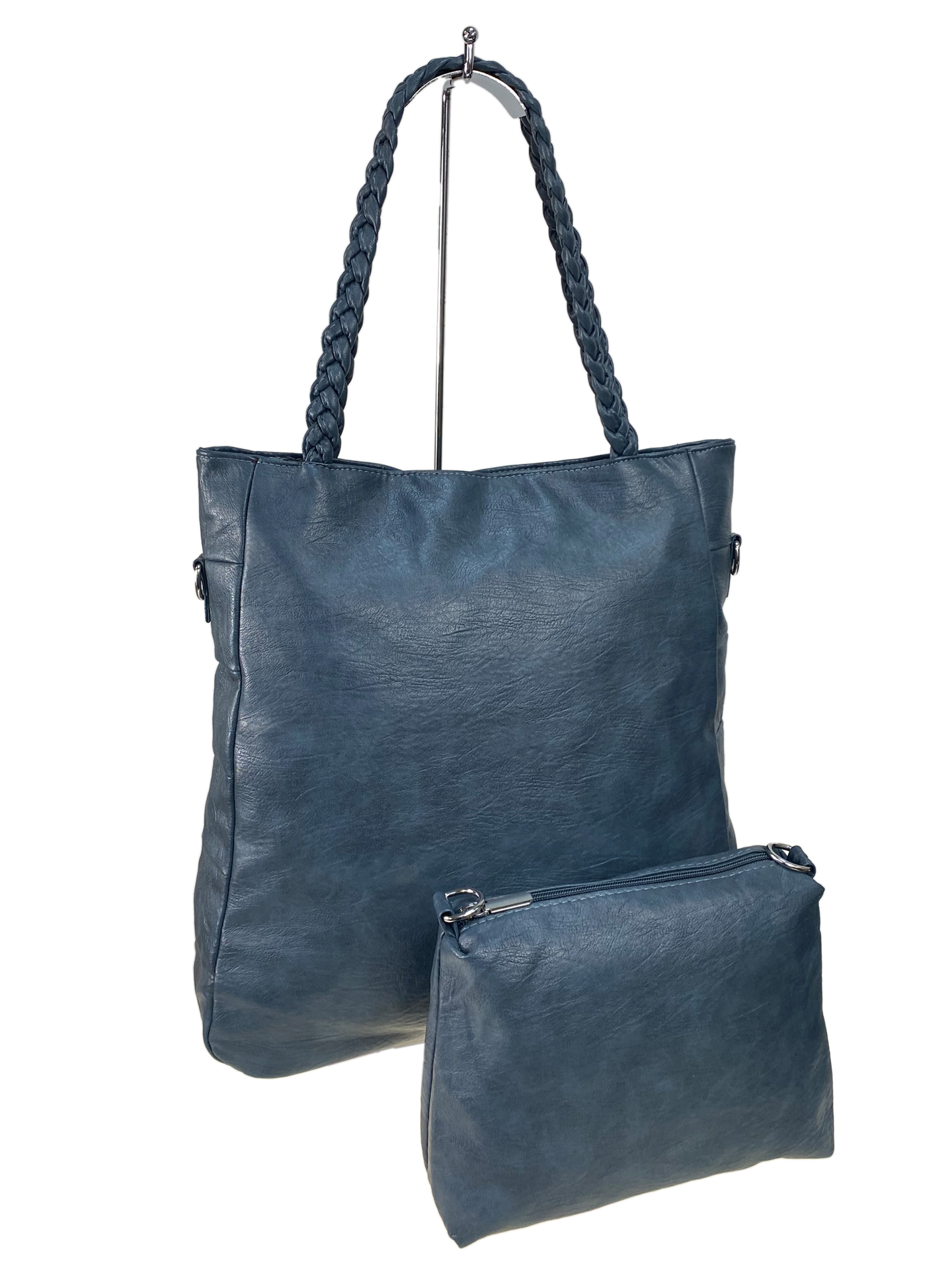 На фото 1 - Женская сумка из искусственной кожи цвет серо-голубой