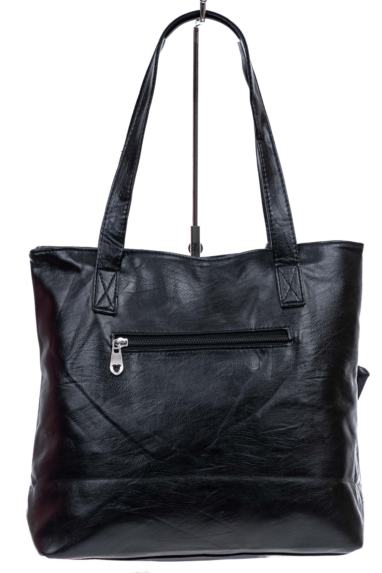 На фото 3 - Женская сумка с  из мягкой экокожи, цвет черный