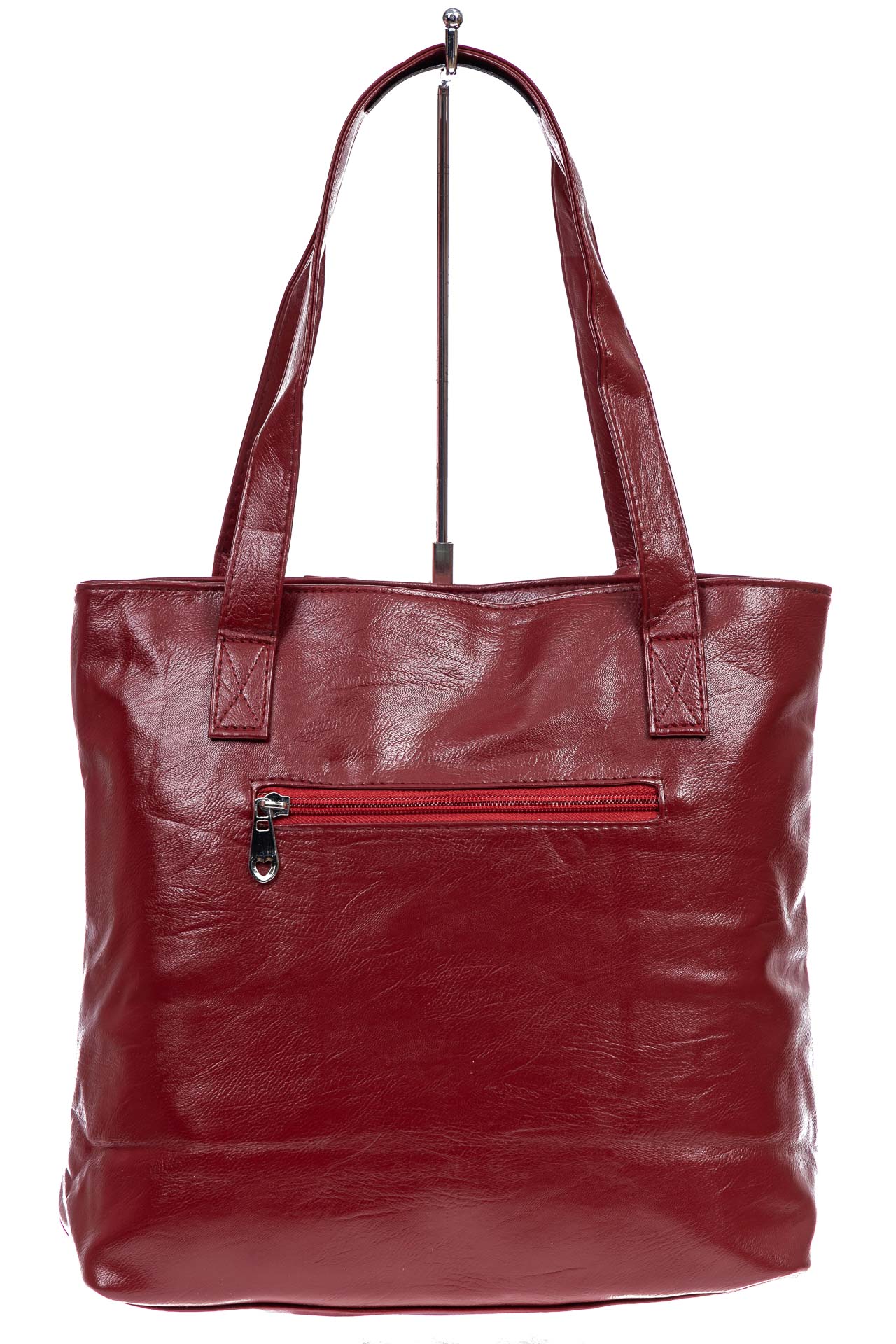 На фото 3 - Женская сумка с  из мягкой экокожи, цвет  красный