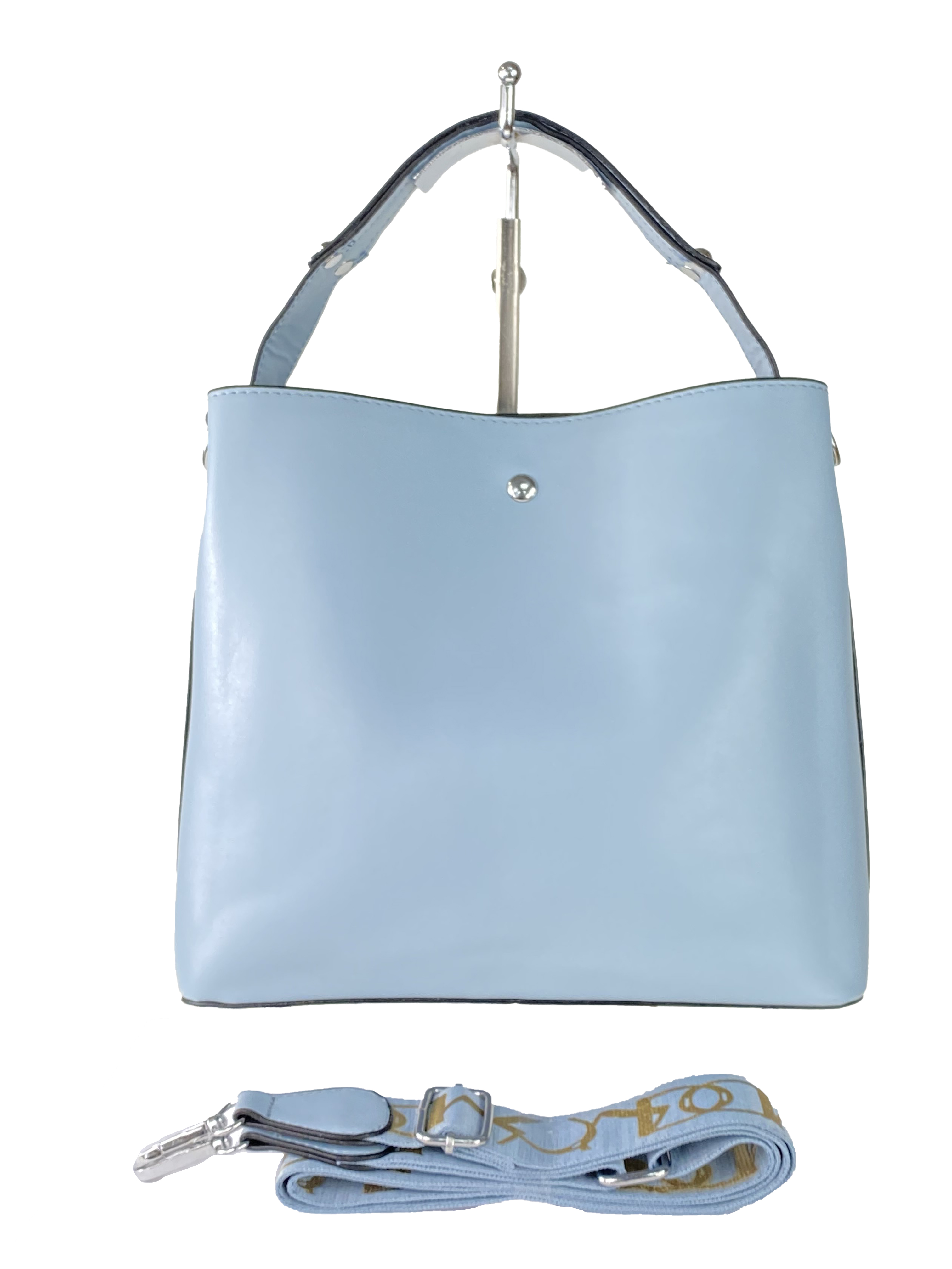 На фото 3 - Летняя женская сумка тоут из гладкой экокожи, цвет голубой