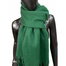 На фото 1 - Мохеровый длинный объемный шарф, цвет зеленый