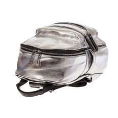 На фото 4 - Серебристый рюкзак с двумя кармашками на молнии