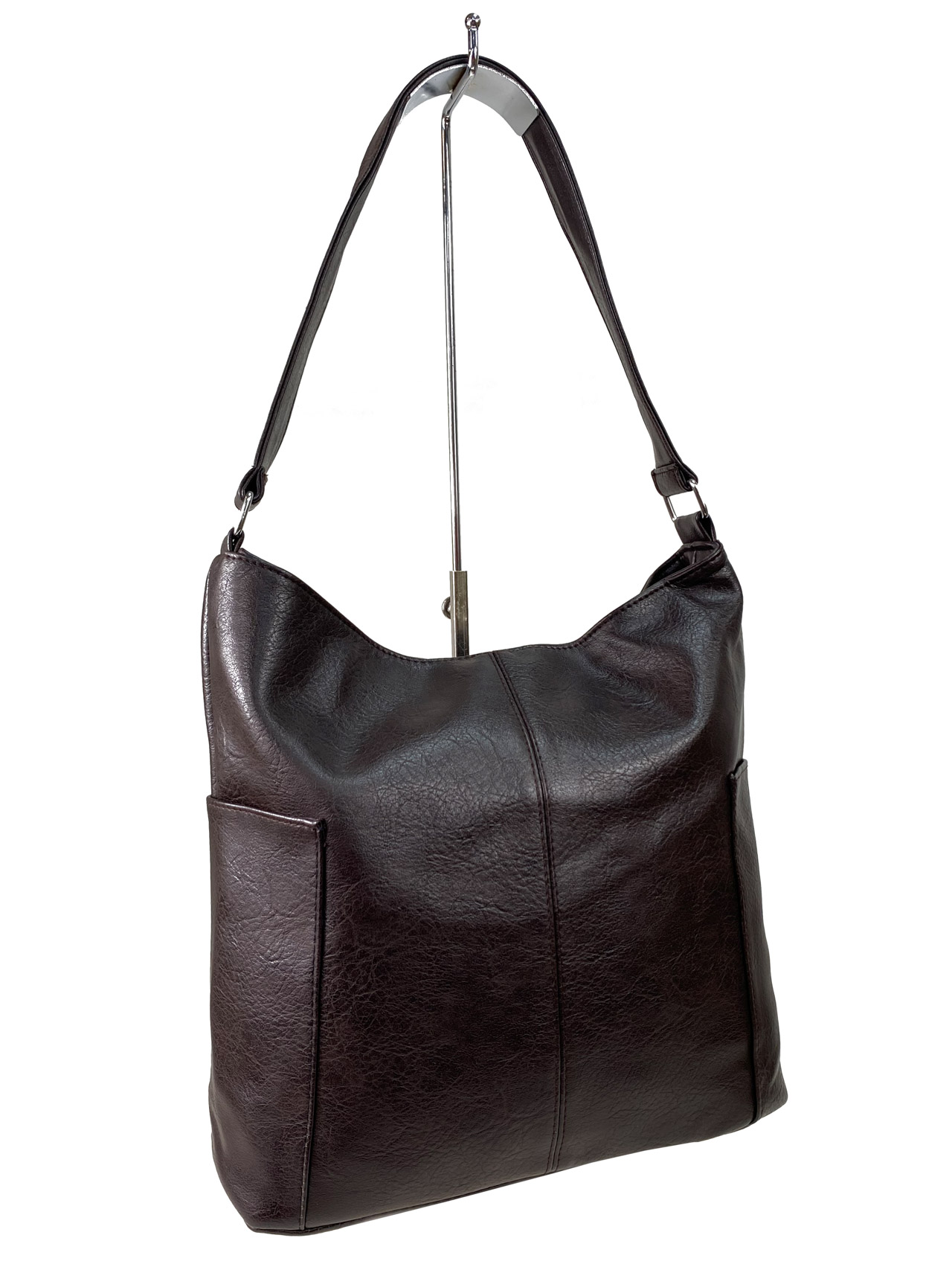 На фото 1 - Женская сумка хобо из искусственной кожи, цвет шоколад