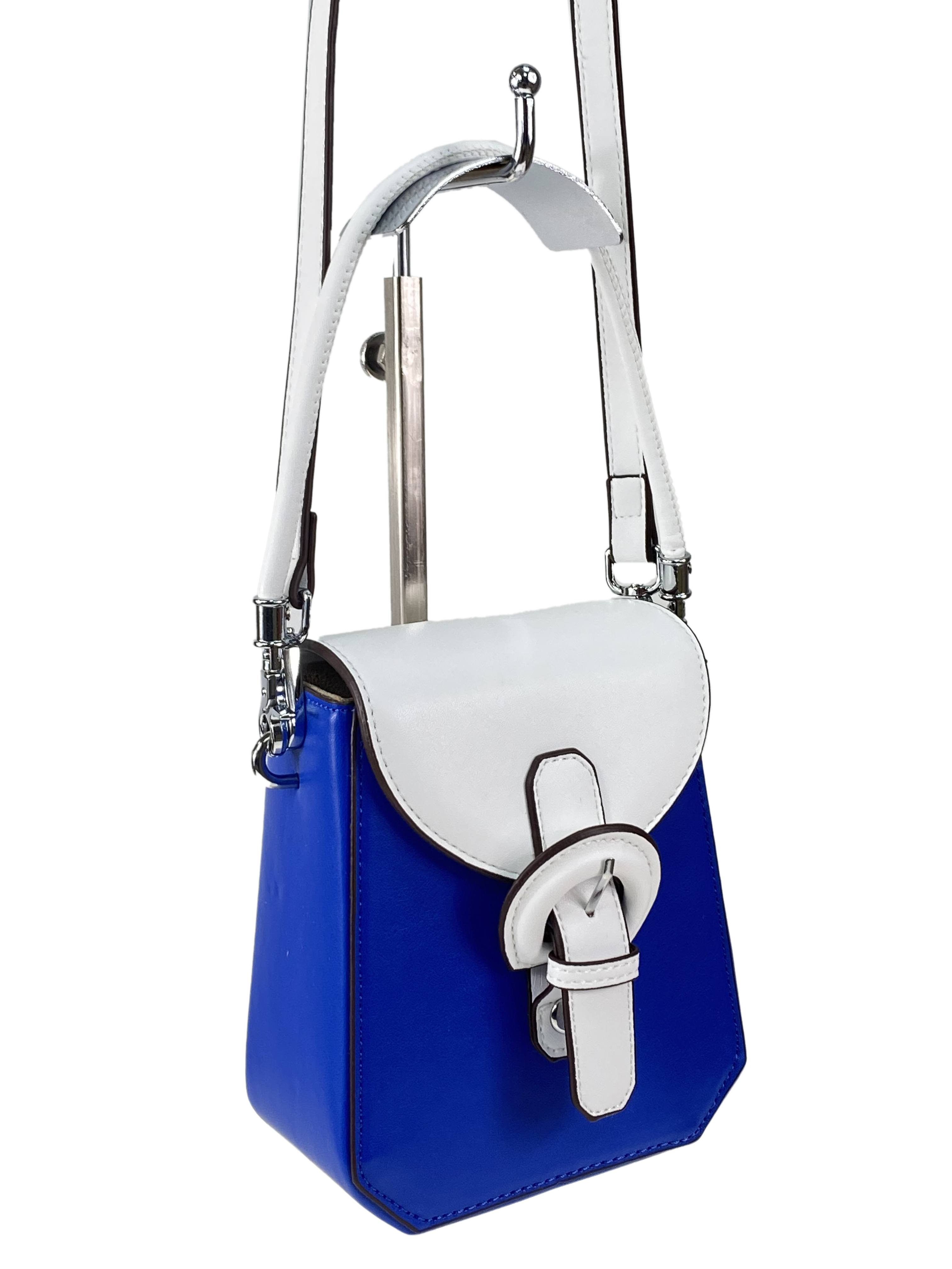 На фото 3 - Женская сумка из искусственной кожи, цвет синий с белым