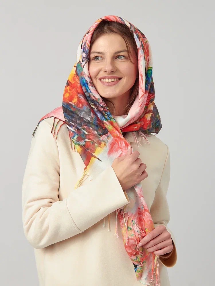 На фото 4 - Легкий платок из хлопка , мультицвет 