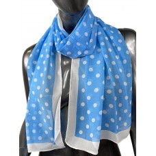 На фото 1 - Легкий палантин-шарф с принтом, цвет голубой