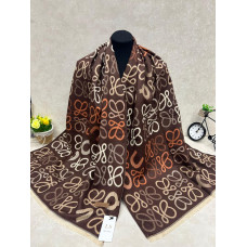 На фото 1 - Мягкий палантин из кашемира мультицвет На фото 1 - Мягкий палантин из кашемира мультицвет