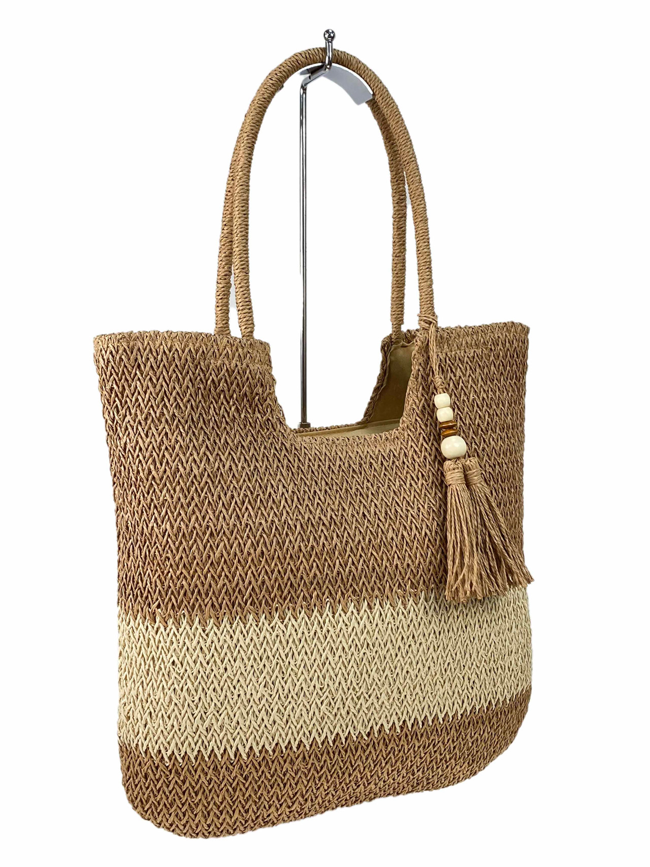 На фото 1 - Женская сумка плетеная из соломы, цвет песочный
