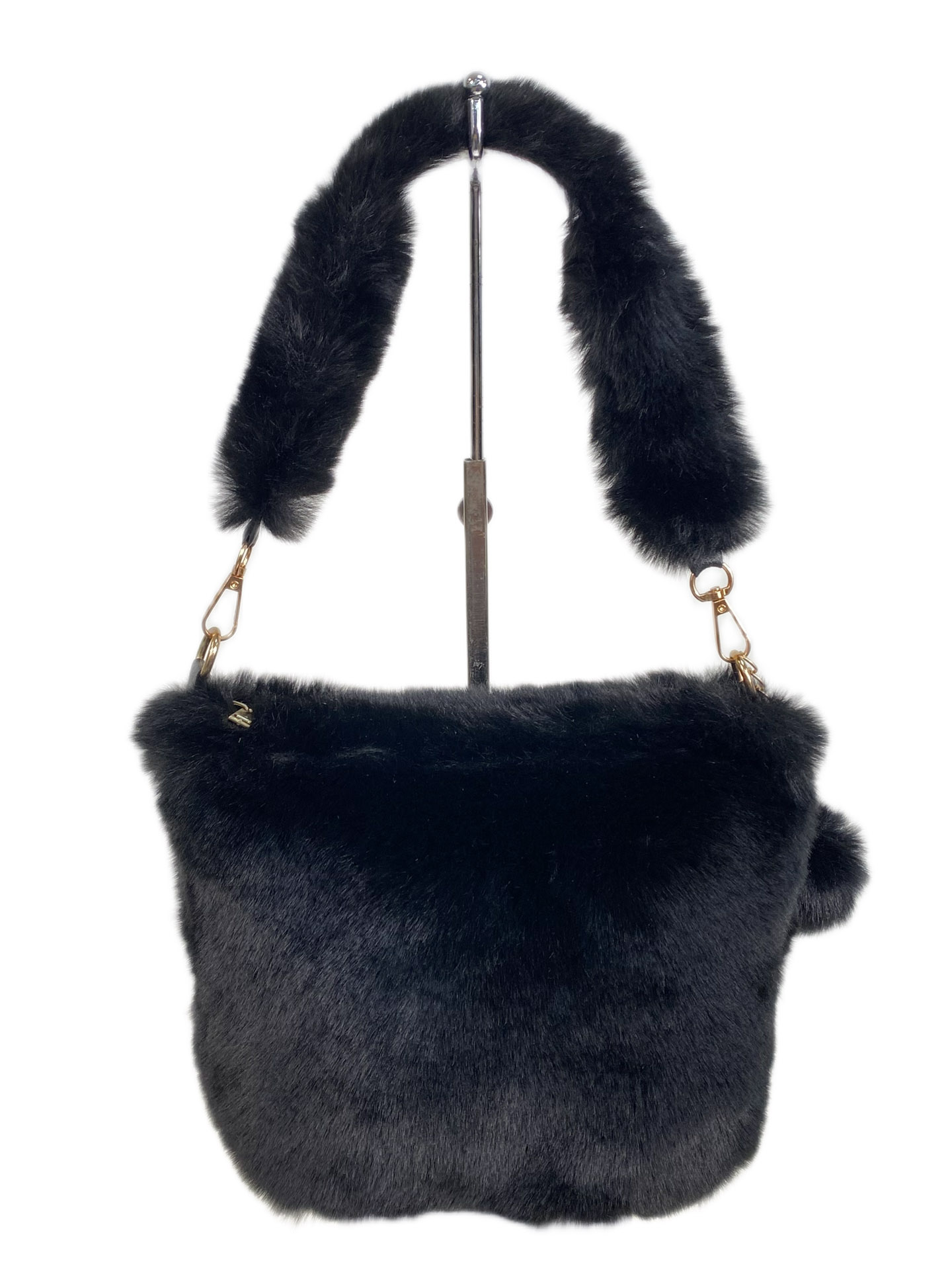 На фото 2 - Женская сумка из искусственного меха, цвет черный