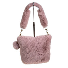 На фото 2 - Женская сумка из искусственного меха, цвет пудра