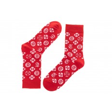 На фото 2 - Носки с иконками, основной цвет красный