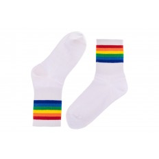 На фото 2 - Белые женские носки с принтом "радуга"