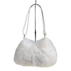 На фото 2 - Женская сумка из искусственного меха, цвет белый На фото 2 - Женская сумка из искусственного меха, цвет белый
