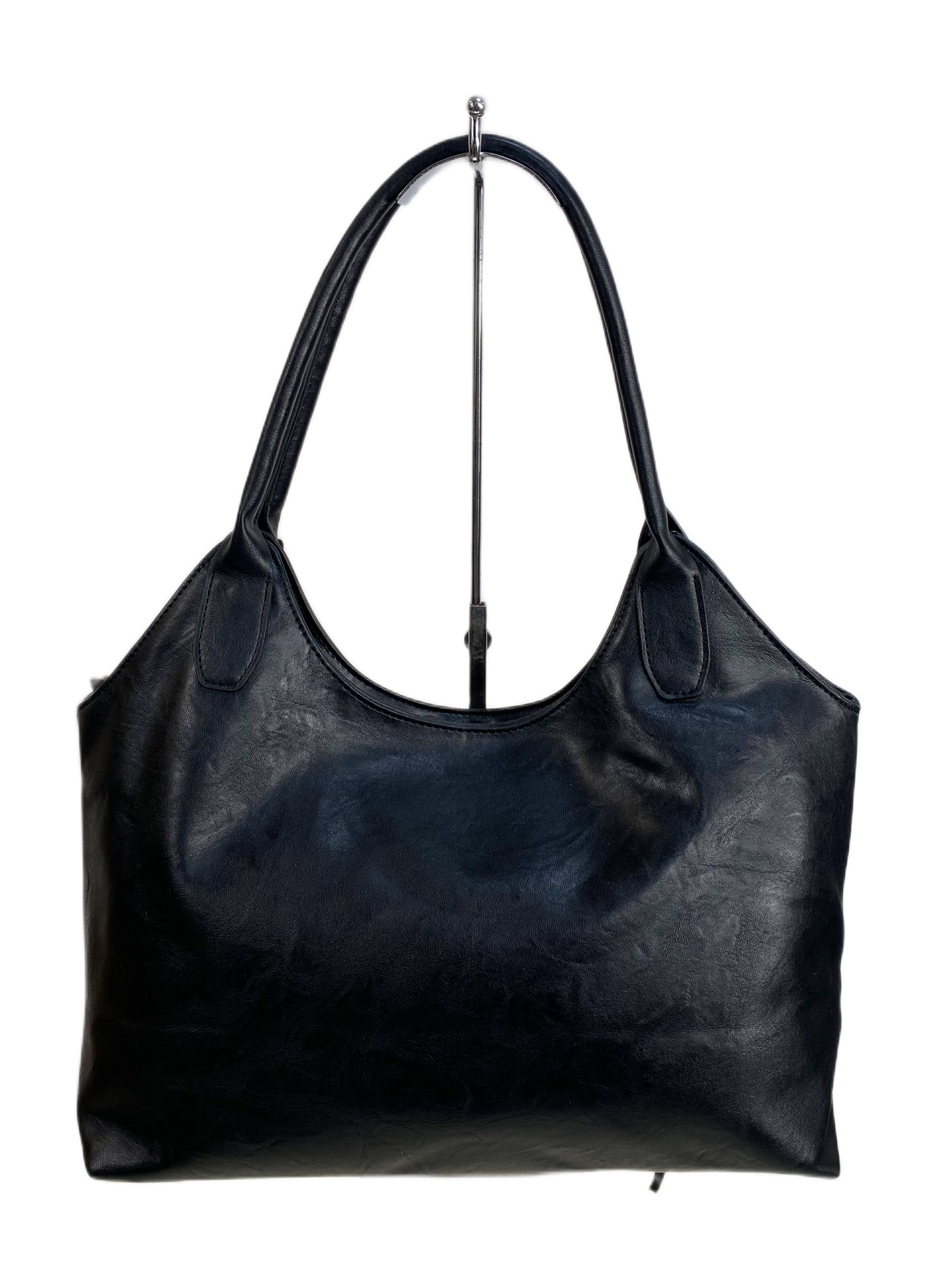 На фото 2 - Женская сумка из искусственной кожи, цвет черный 