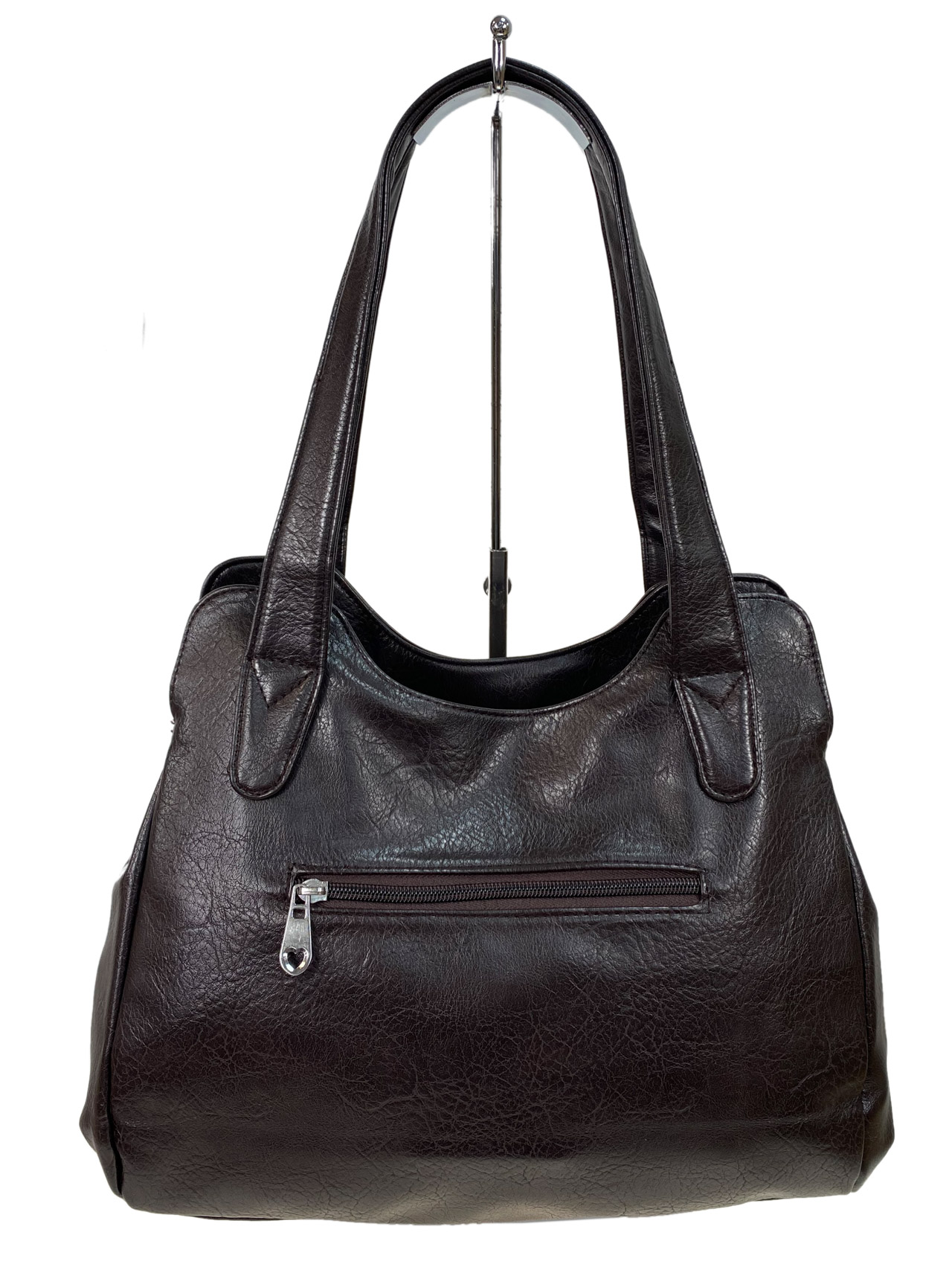 На фото 2 - Женская сумка  из искусственной кожи,  цвет шоколад