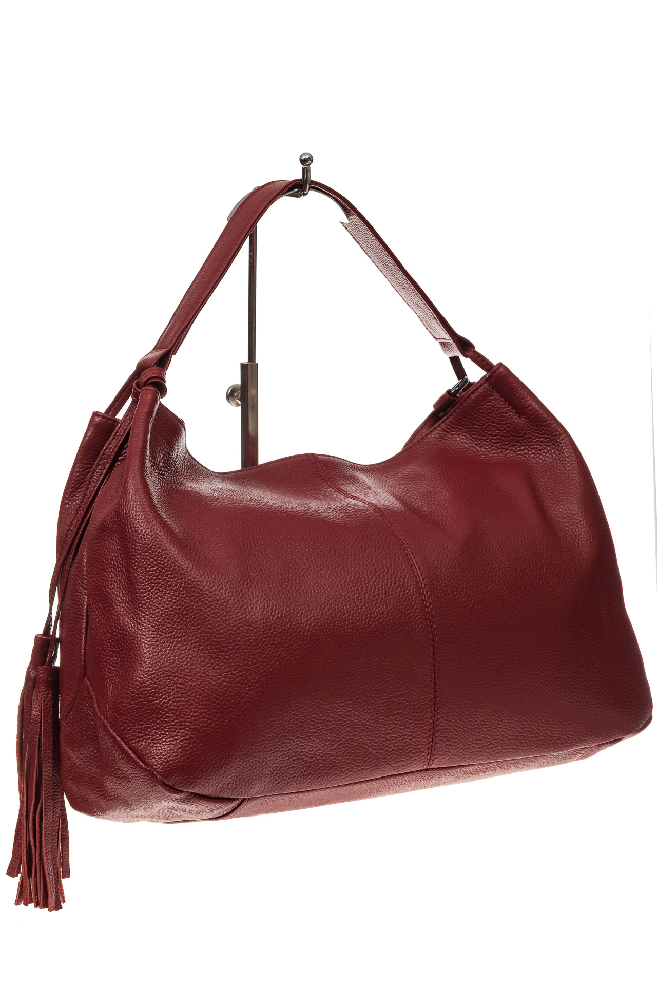 На фото 1 - Мягкая женская сумка из натуральной кожи, цвет красный