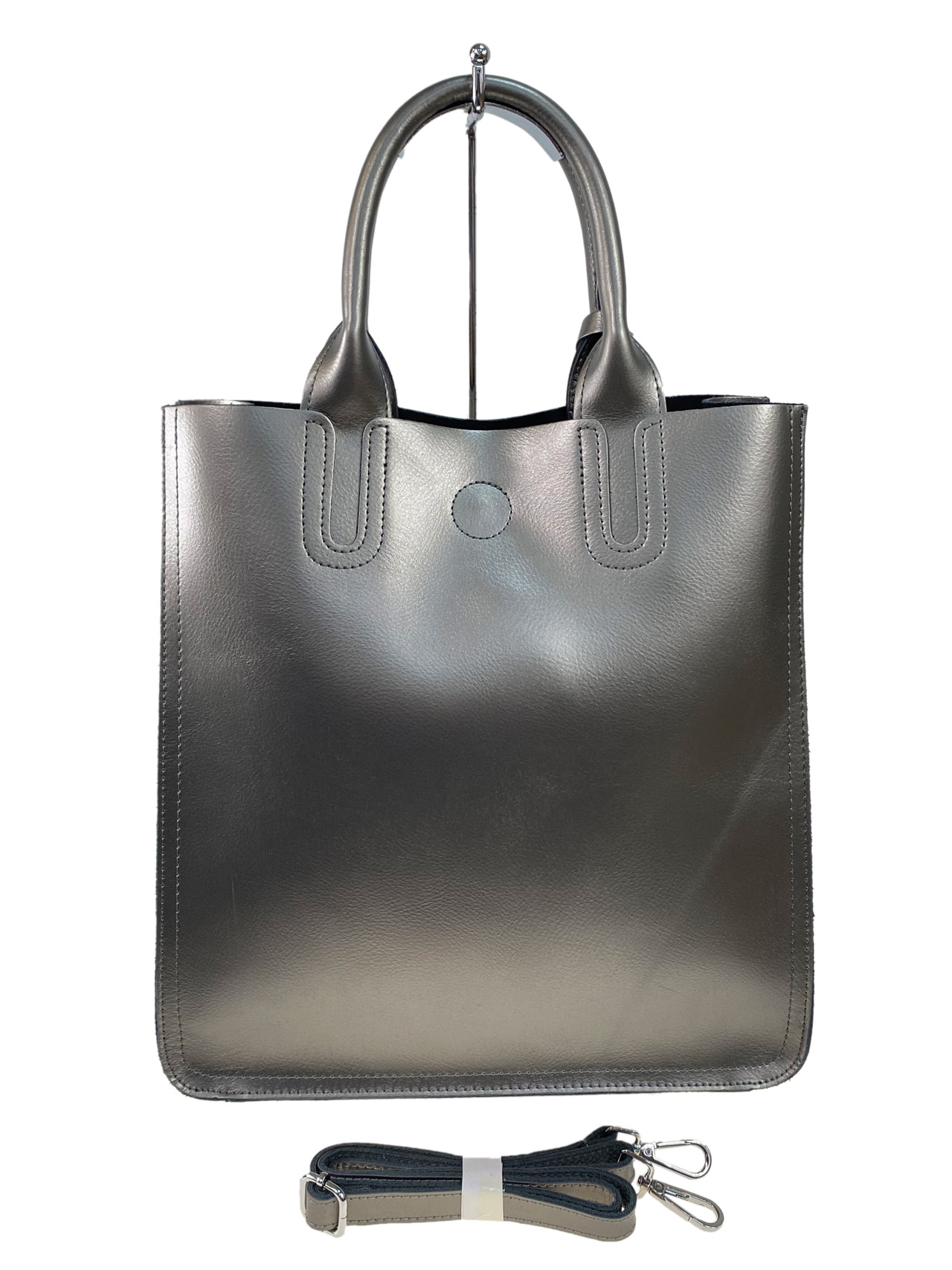 На фото 2 - Женская сумка из натуральной кожи, цвет серебро