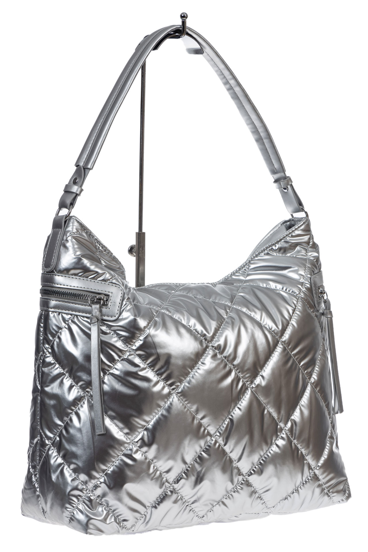 На фото 3 - Женская сумка-шоппер из водооталкивающей ткани, цвет серебро