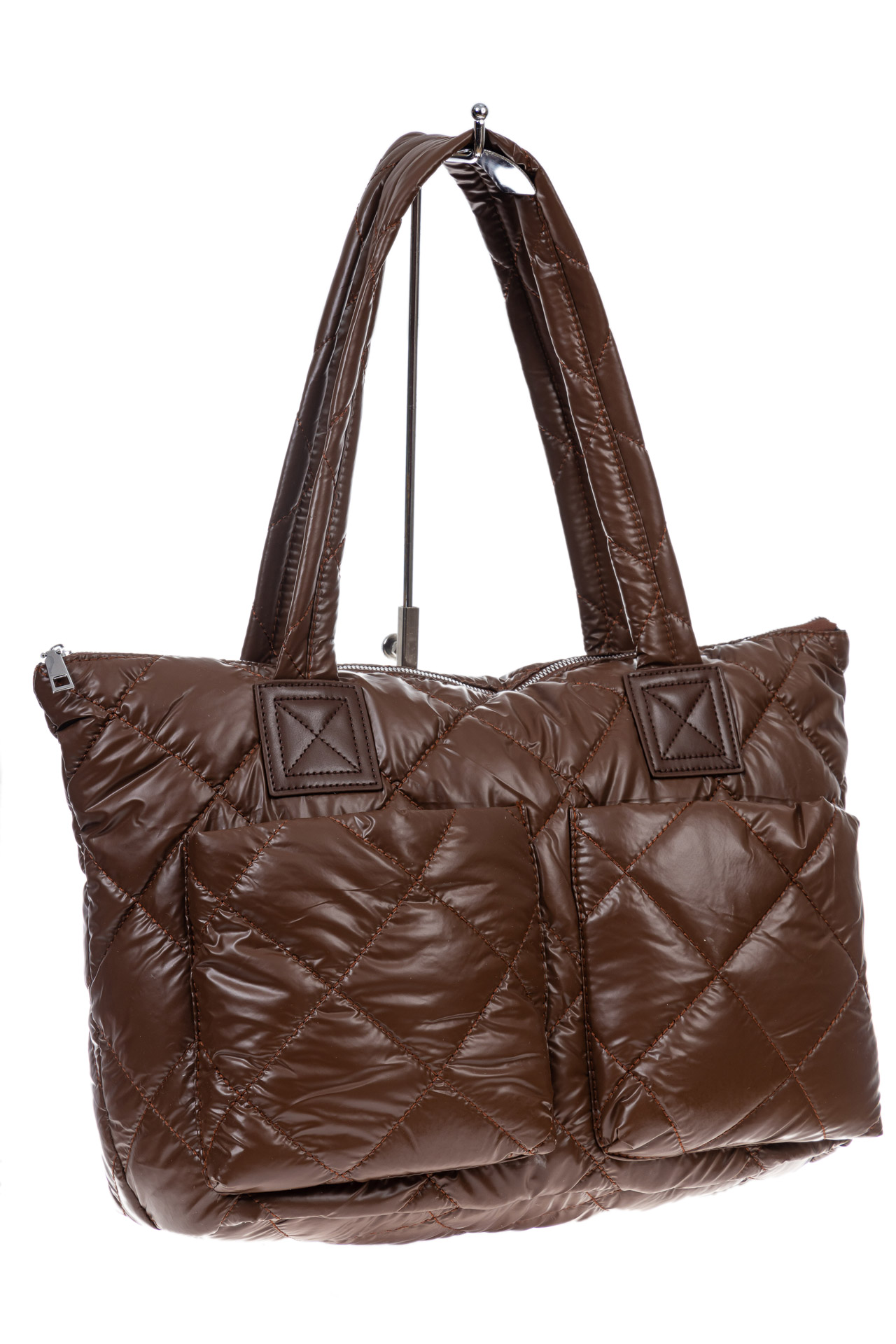 На фото 3 - Женская сумка-шоппер из водооталкивающей ткани, цвет коричневый