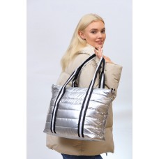 На фото 1 - Cтильная женская сумка-шоппер из водооталкивающей ткани, цвет серебро