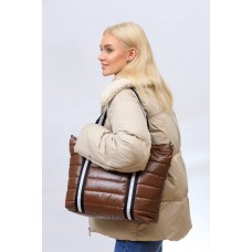 На фото 1 - Cтильная женская сумка-шоппер из водооталкивающей ткани, цвет коричневый