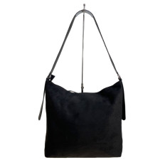 На фото 2 - Женская сумка из искусственной замши, цвет черный