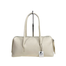 На фото 1 - Женская сумка из искусственной кожи, цвет белый На фото 1 - Женская сумка из искусственной кожи, цвет белый